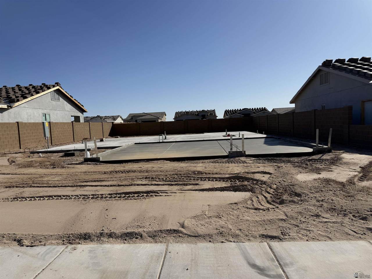 12575 51 PL - Photo 1