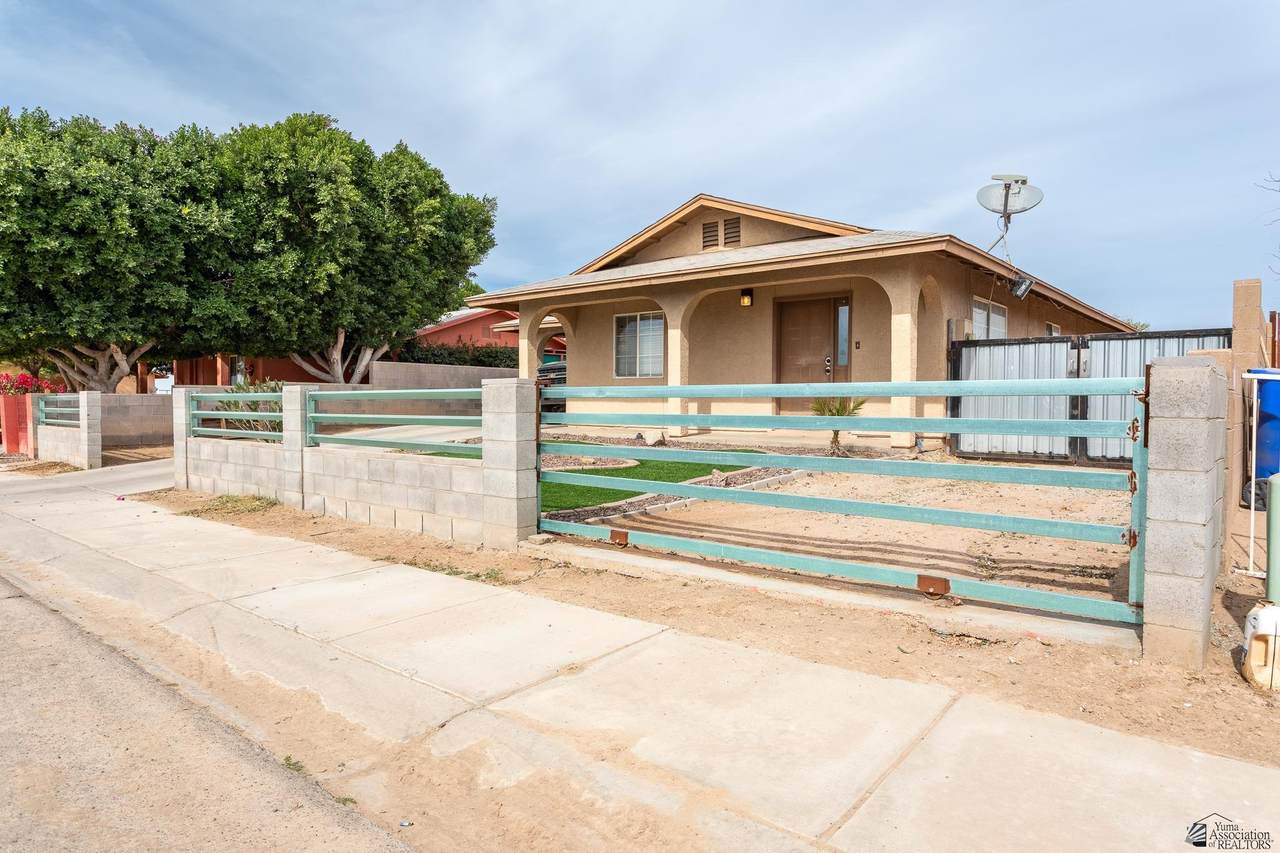 866 Palo Verde St - Photo 1