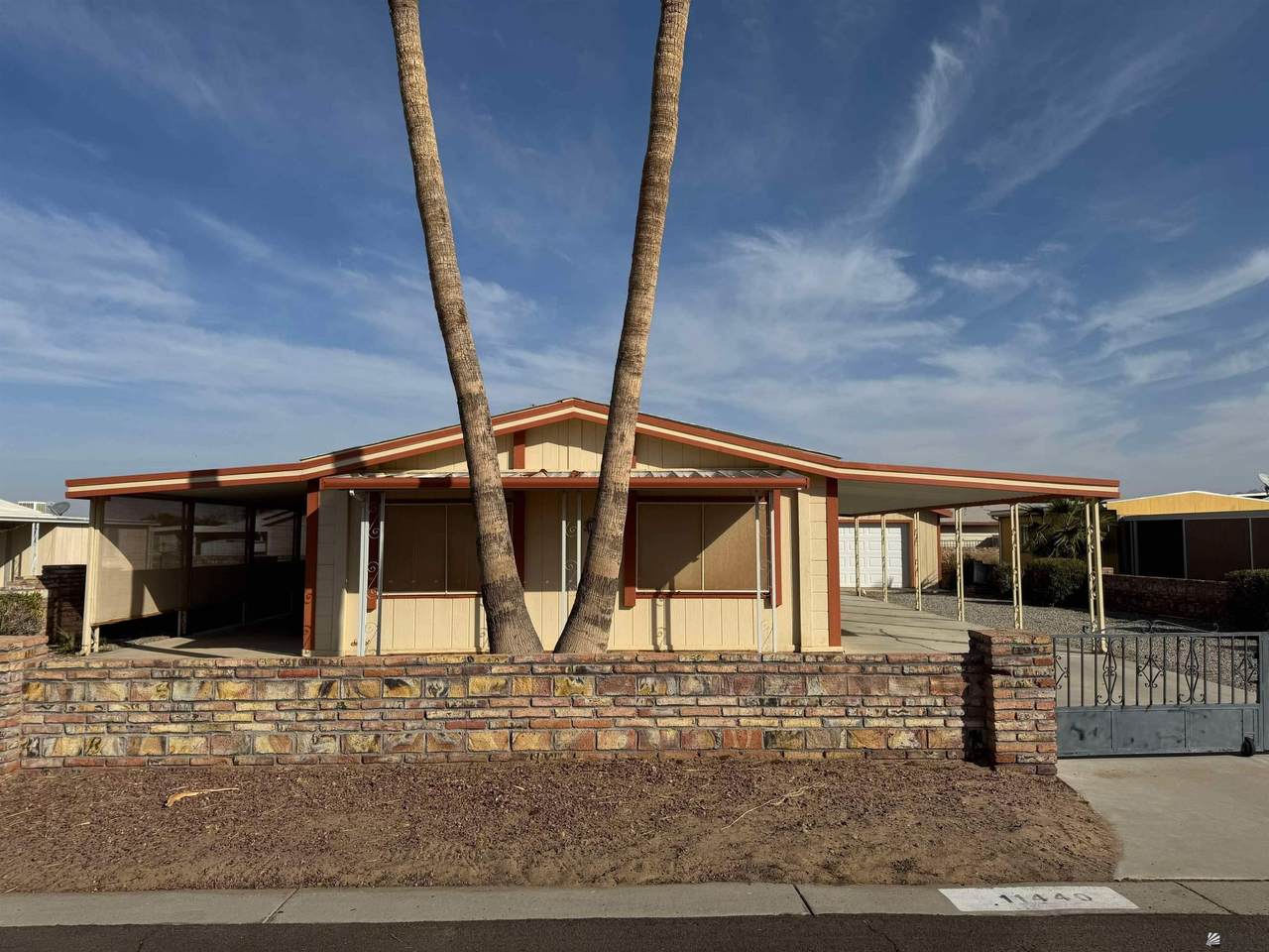 11440 38 ST - Photo 1