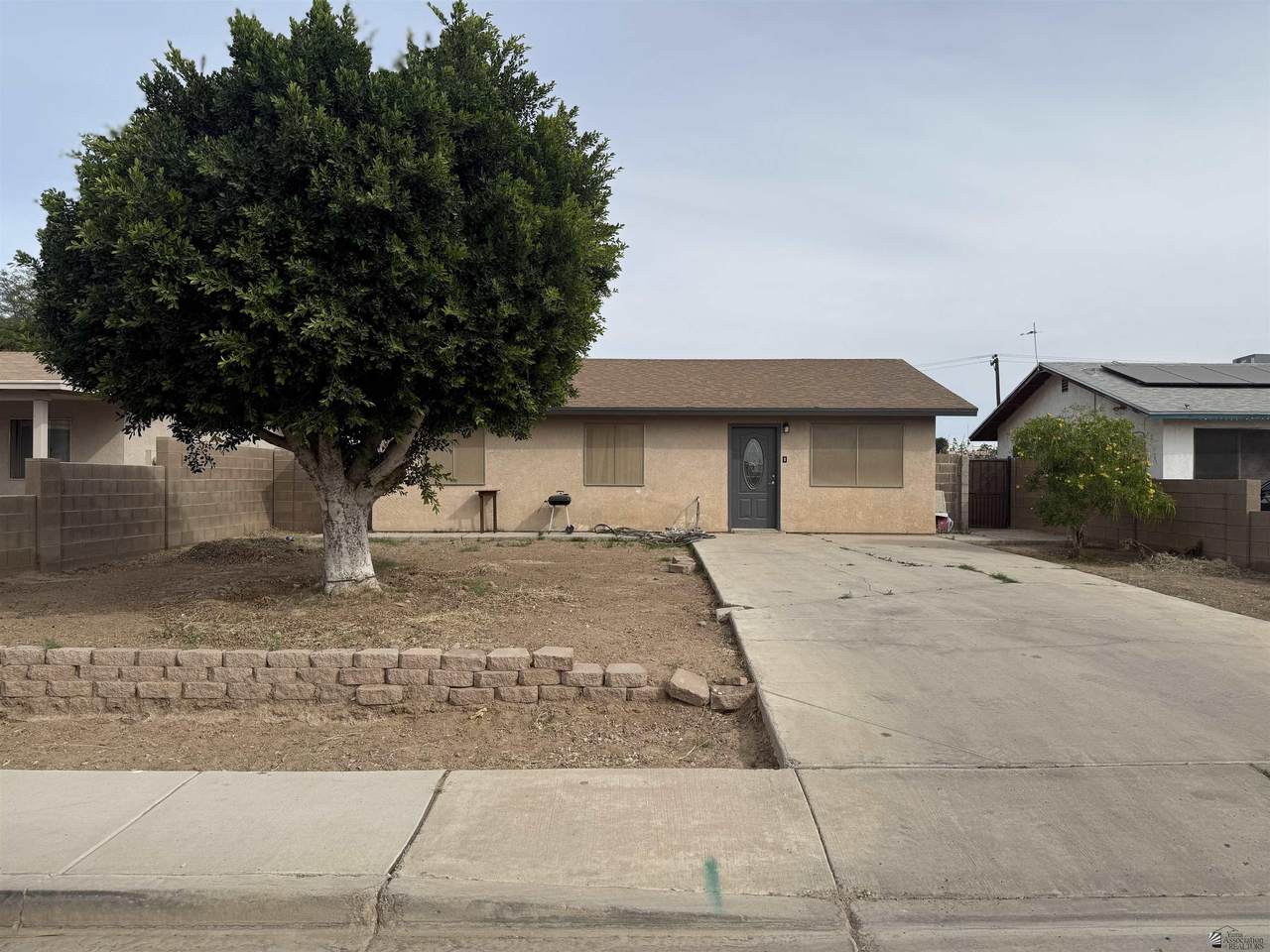 745 Gladiola Dr - Photo 1