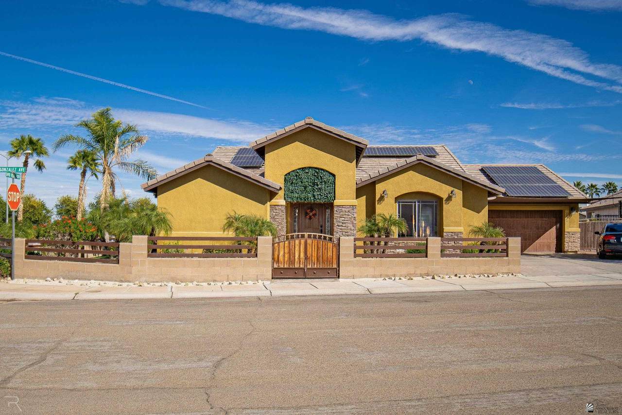 2425 David Riedel Blvd - Photo 1