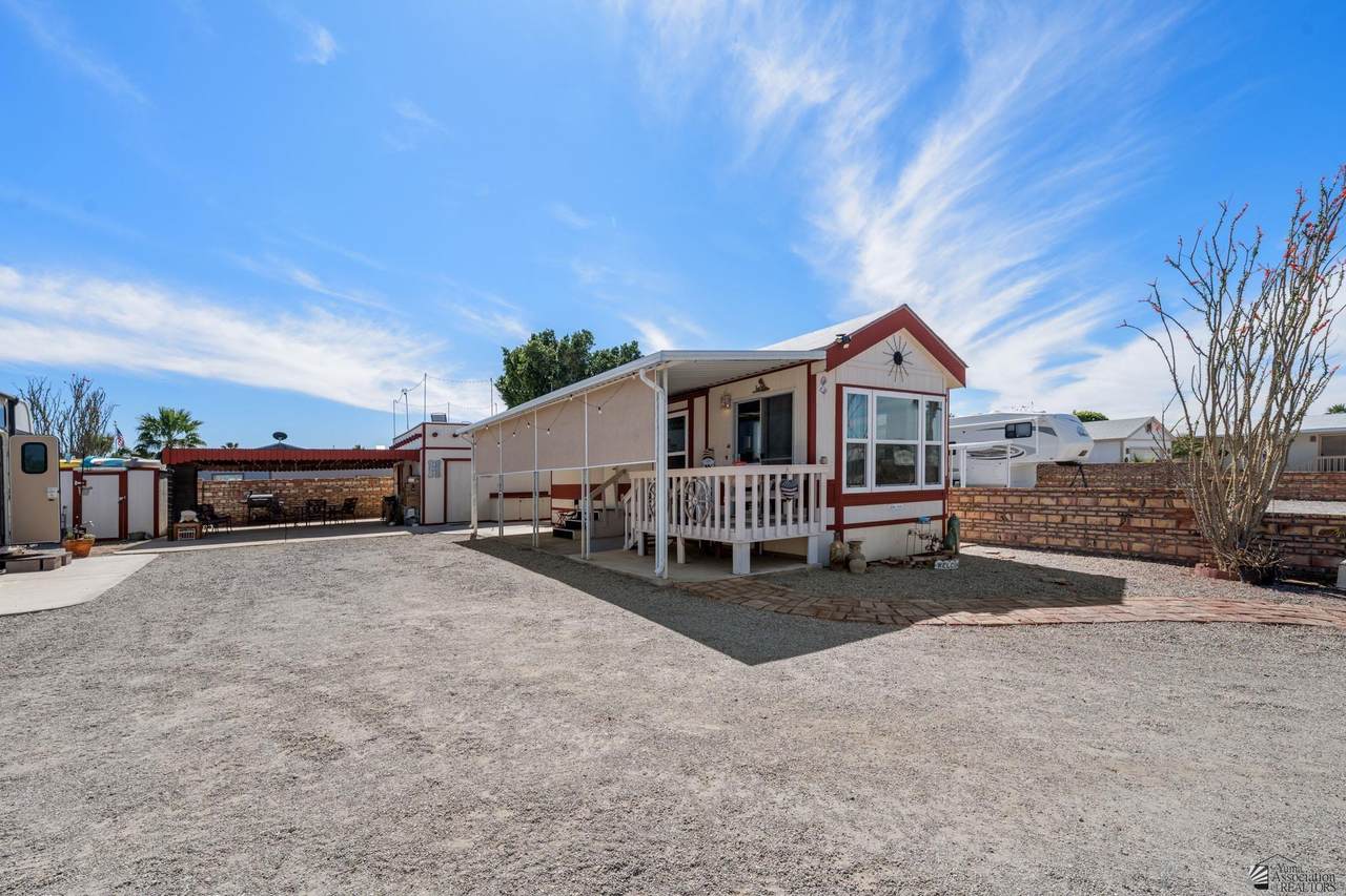 13681 50 DR - Photo 1