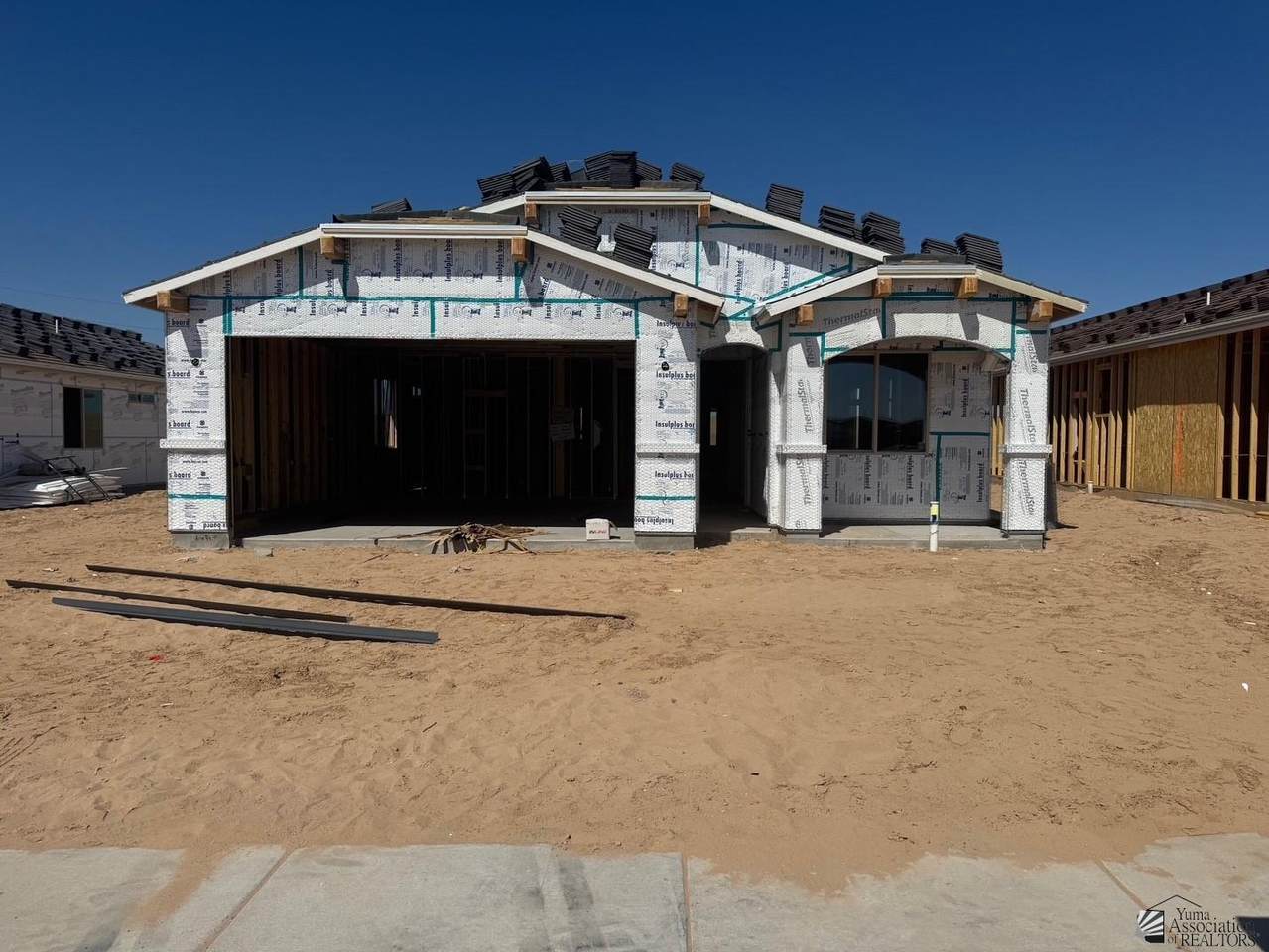 7696 35 ST - Photo 1