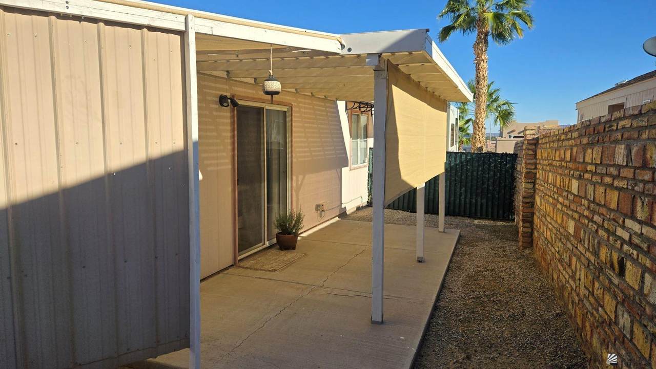 12601 47 ST - Photo 1