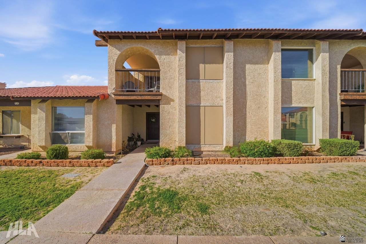 2155 14 AVE - Photo 1