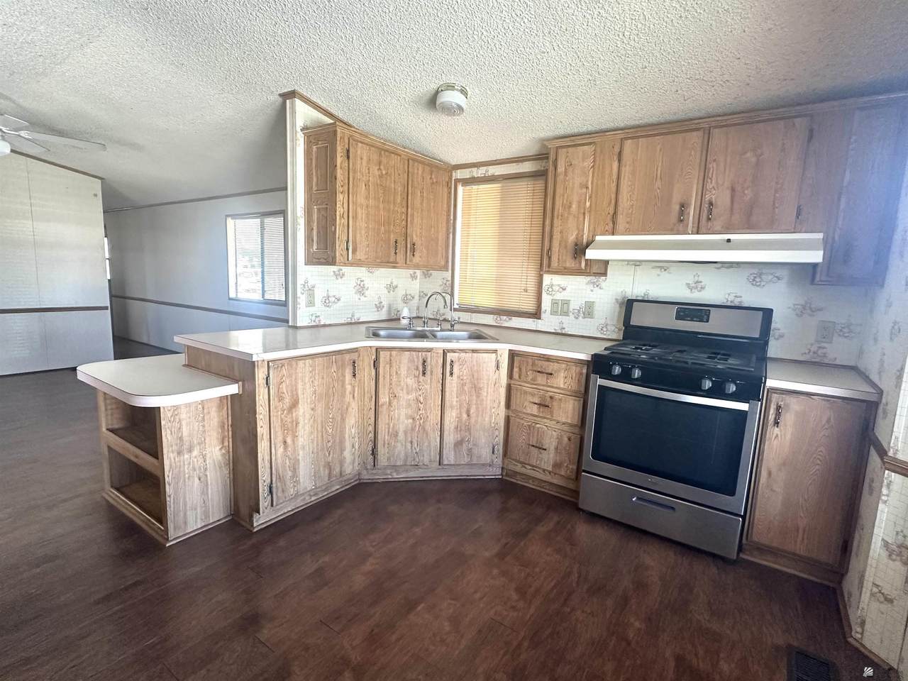 12869 34 ST - Photo 1