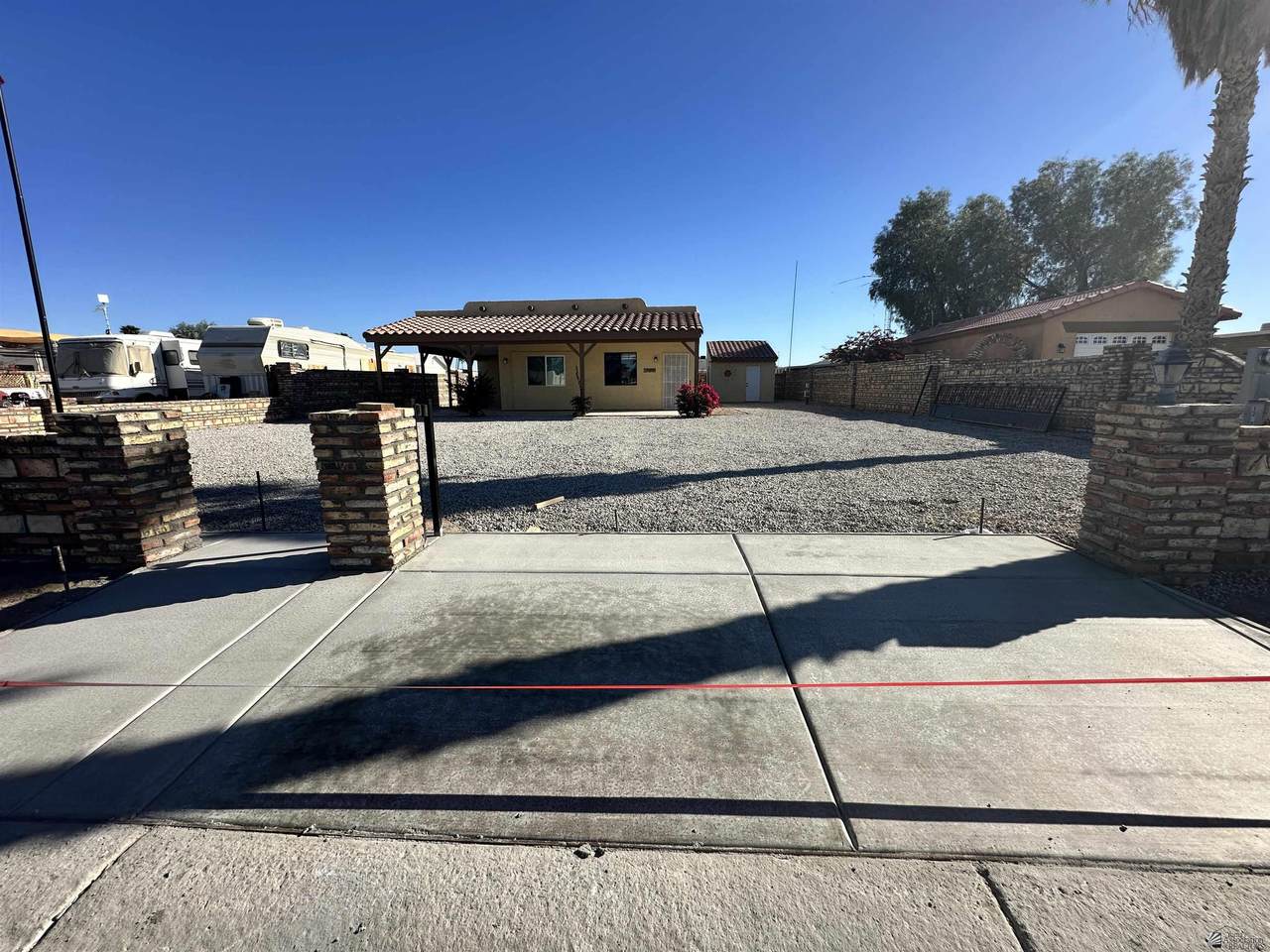 13727 49 ST - Photo 1