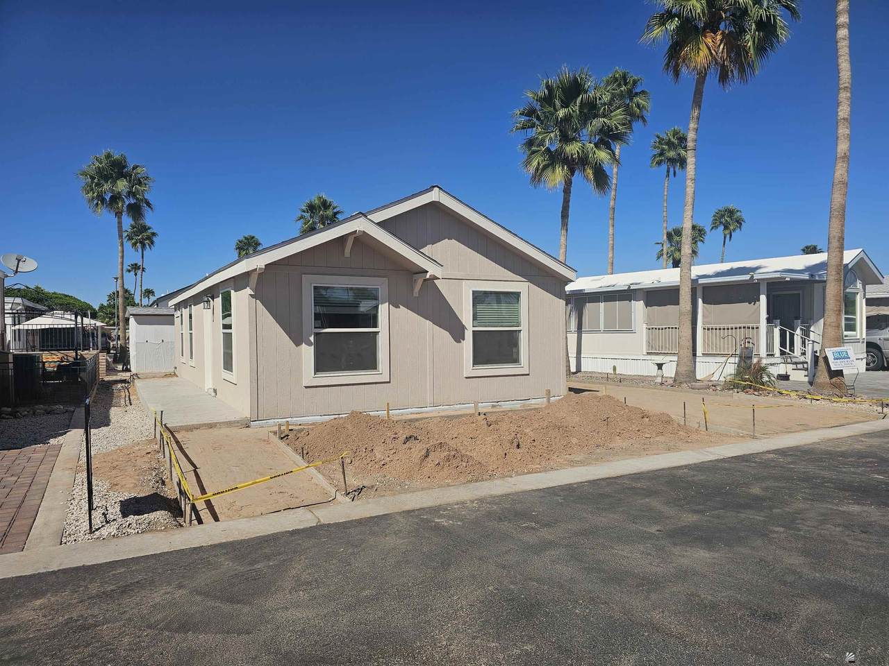 5707 32 ST - Photo 1