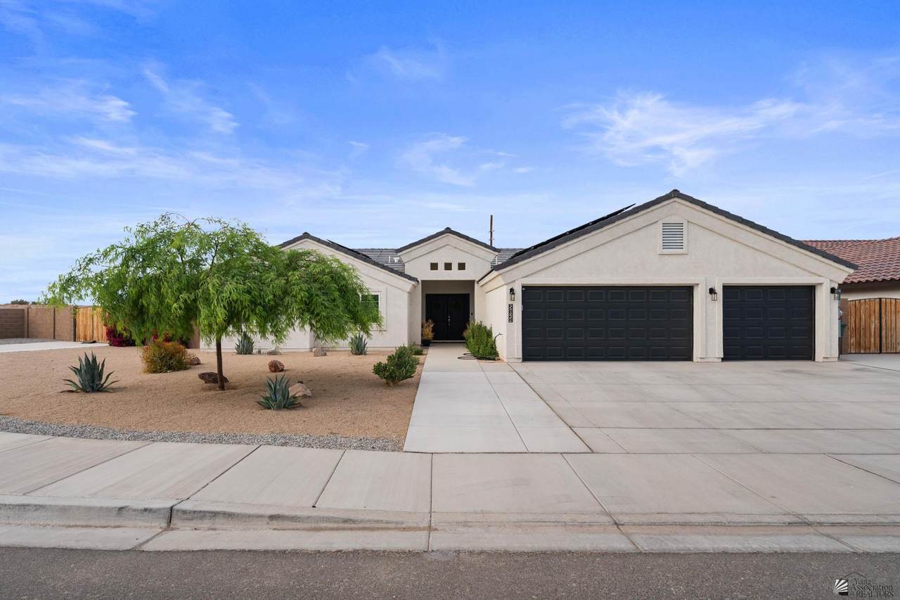 5824 47 ST - Photo 1