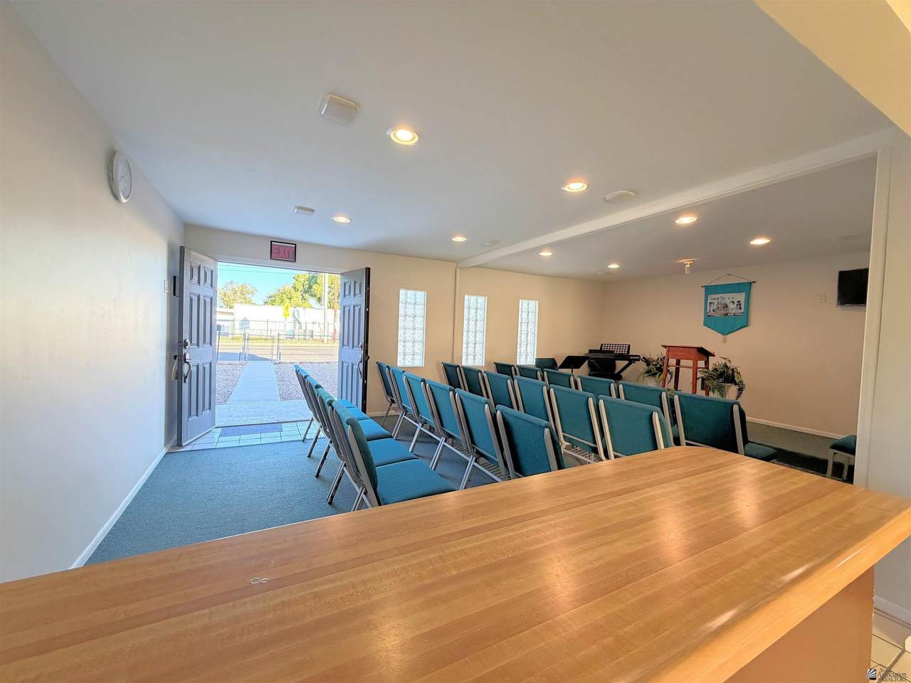 2356 Arizona Ave - Photo 1