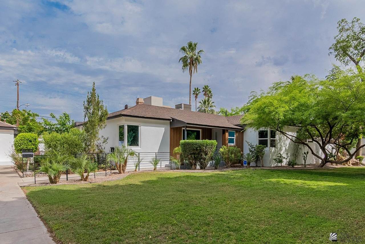 1353 7 AVE - Photo 1