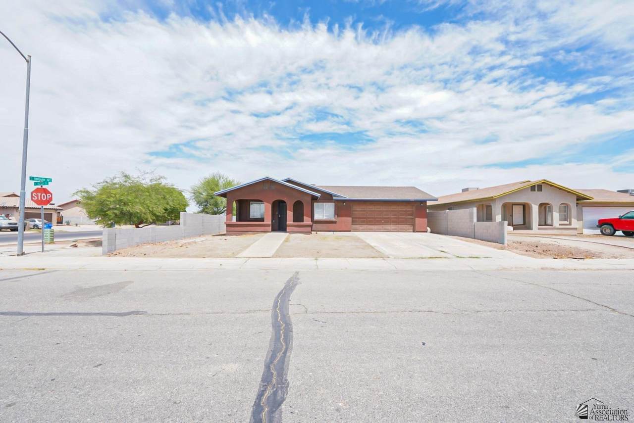 604 Yucca St - Photo 1