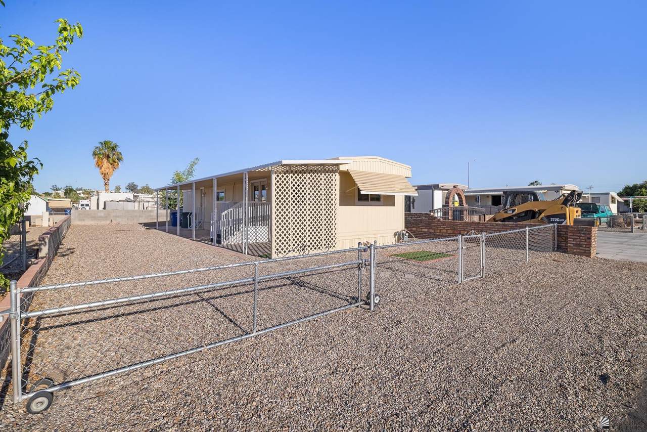 1065 Dora Ave - Photo 1