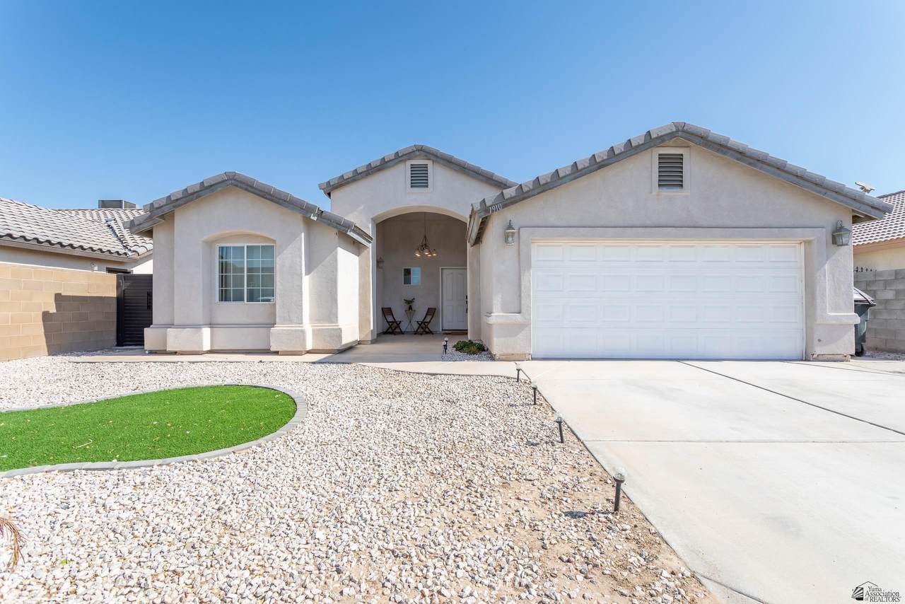 1910 Los Olivos Dr - Photo 1