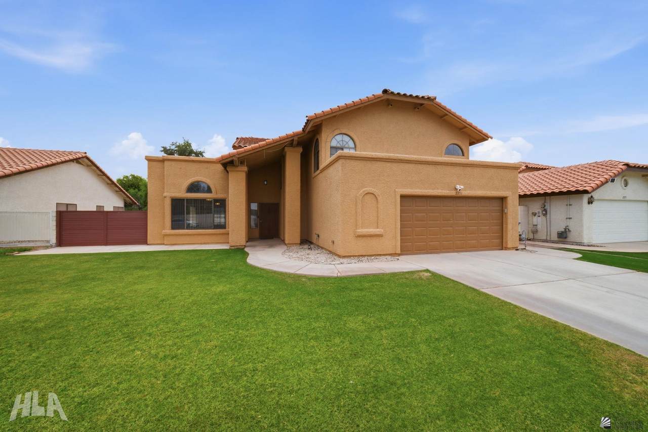 2251 12 LN - Photo 1