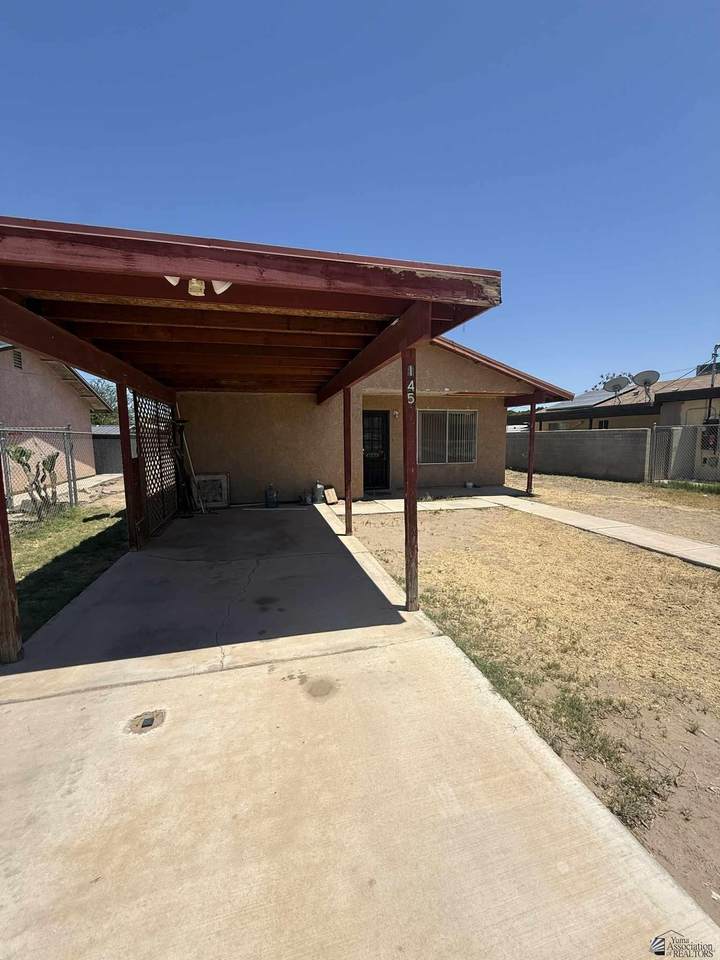145 22 AVE - Photo 1