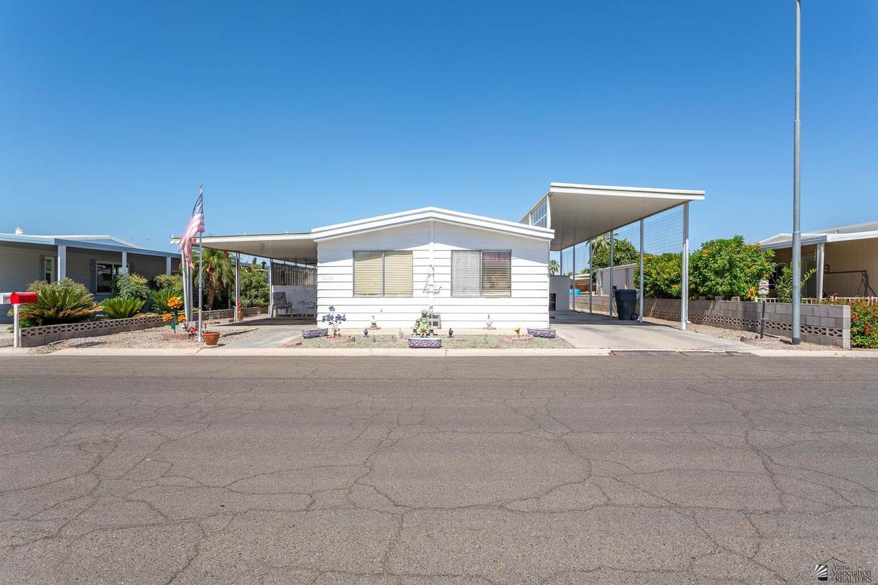 2042 Coyote Ave - Photo 1