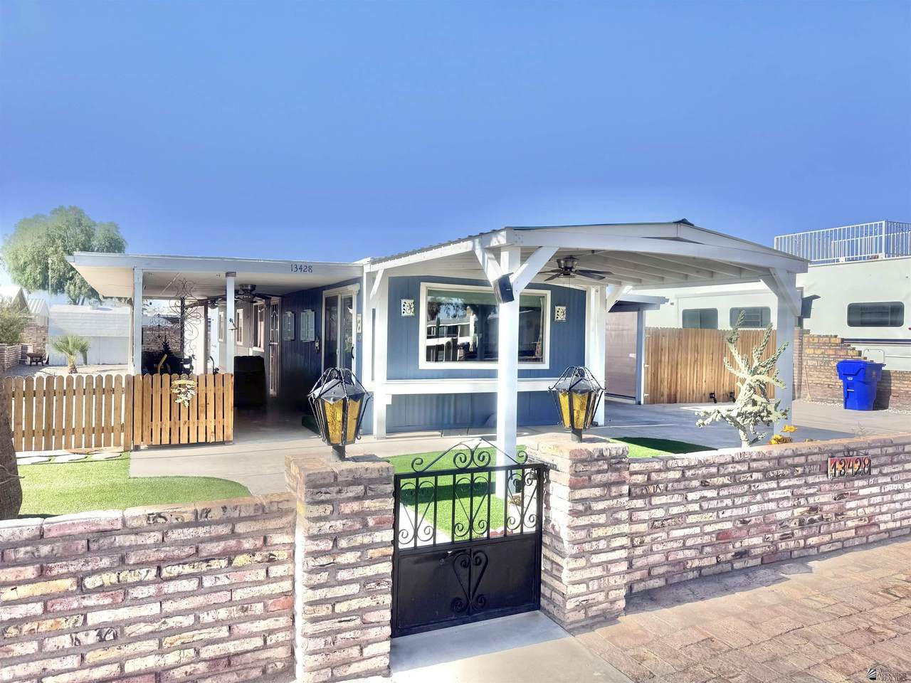 13428 43 LN - Photo 1