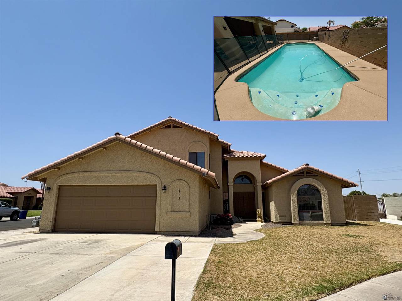1230 19 AVE - Photo 1