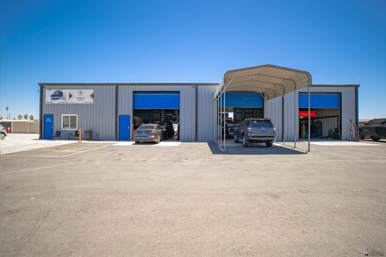 2879 Ave 4 E - Photo 1