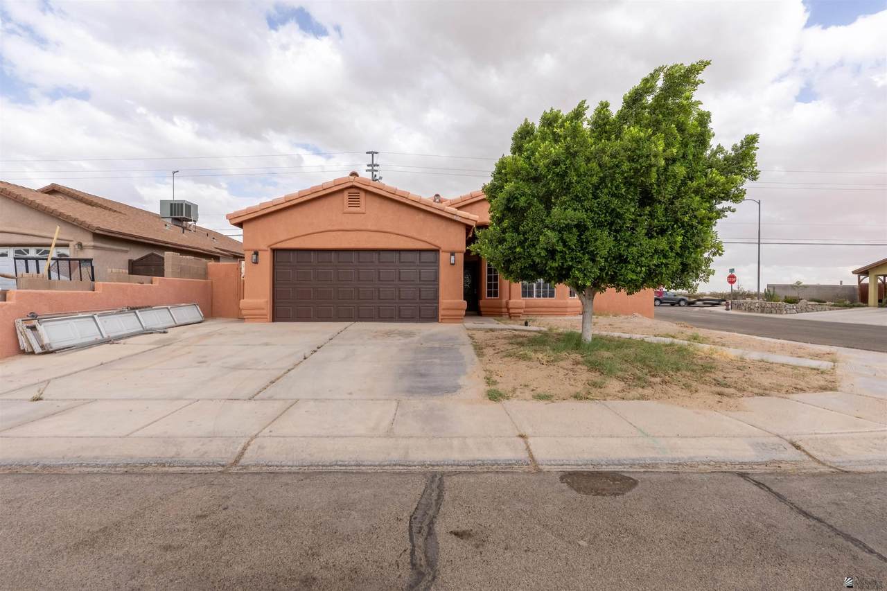 1633 Dolores Ave - Photo 1