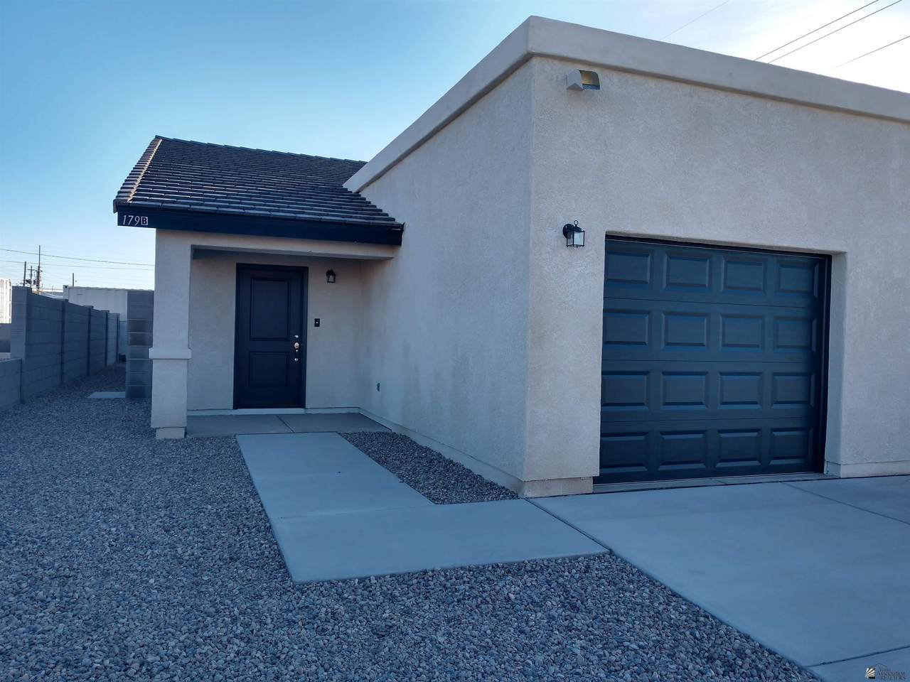 179 12 ST - Photo 1