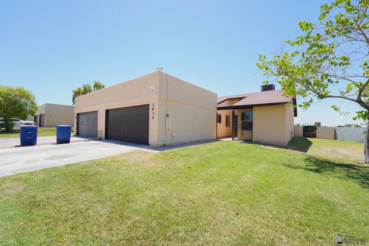 1645 15 ST - Photo 1