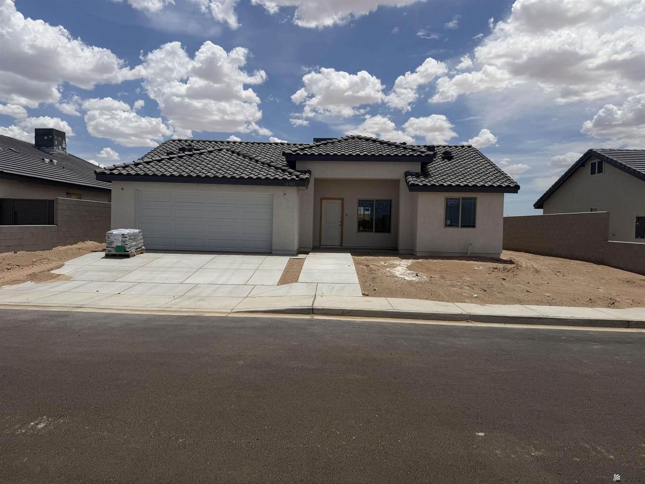 10583 46 LN - Photo 1