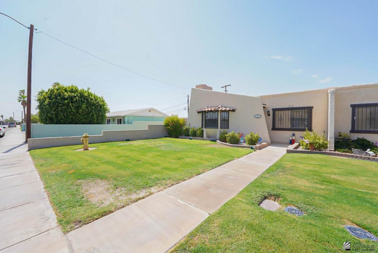 683 25 ST - Photo 1