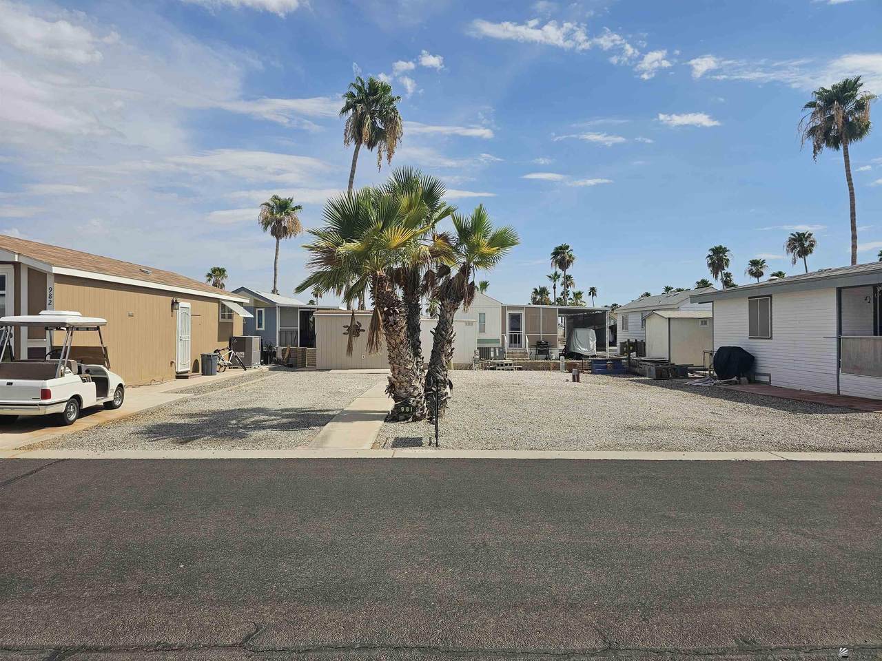 5707 32 ST - Photo 1