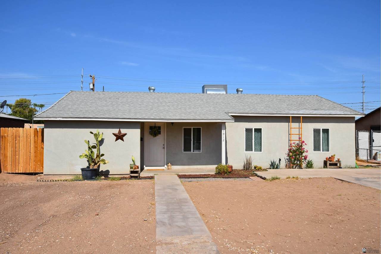 1912 11 AVE - Photo 1