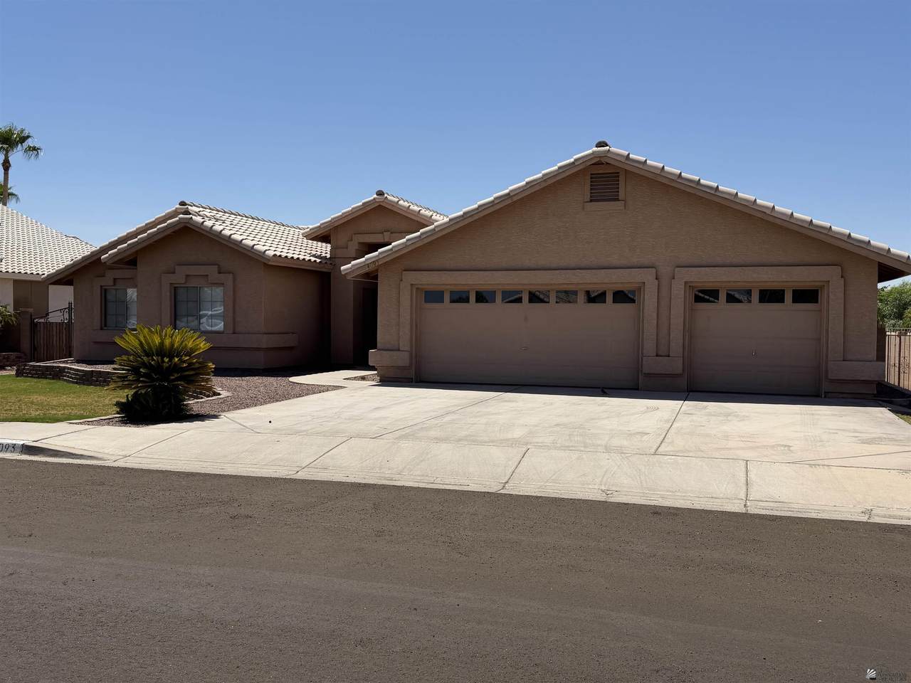 4093 17 ST - Photo 1