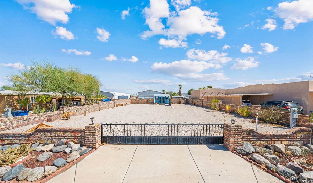 13398 54 ST - Photo 1