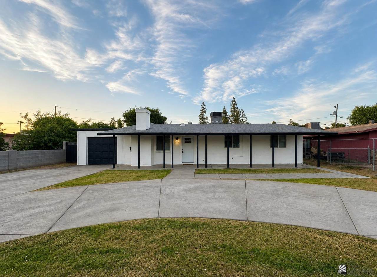 2786 14 ST - Photo 1