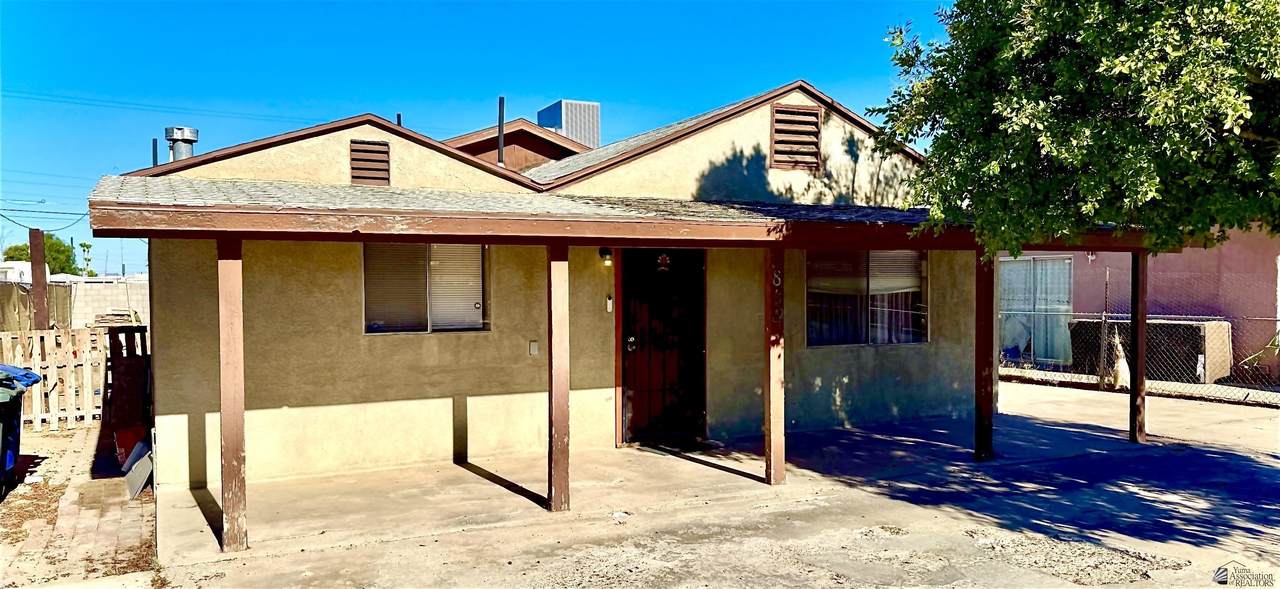 1859 Maple Ave - Photo 1