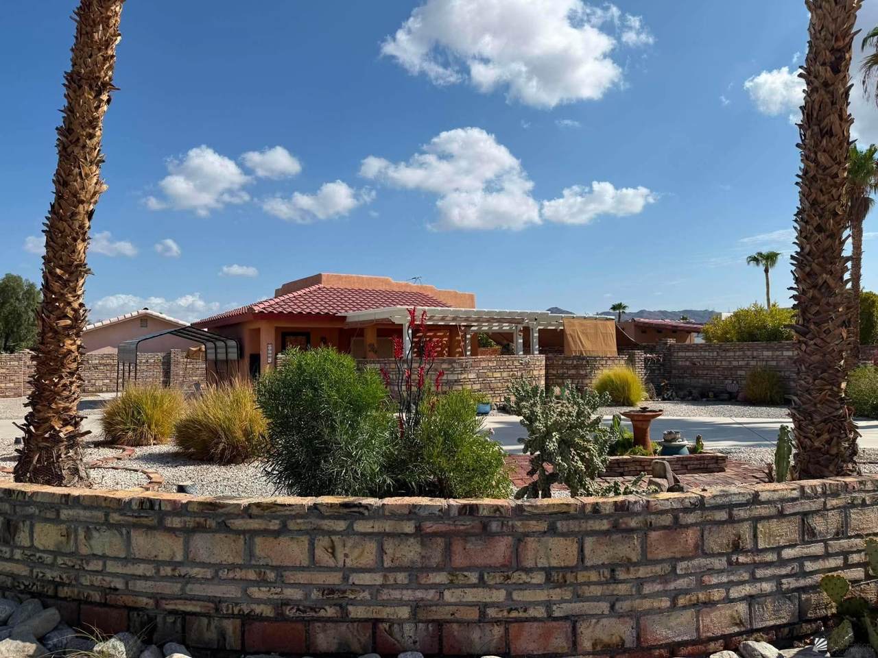13686 49 ST - Photo 1