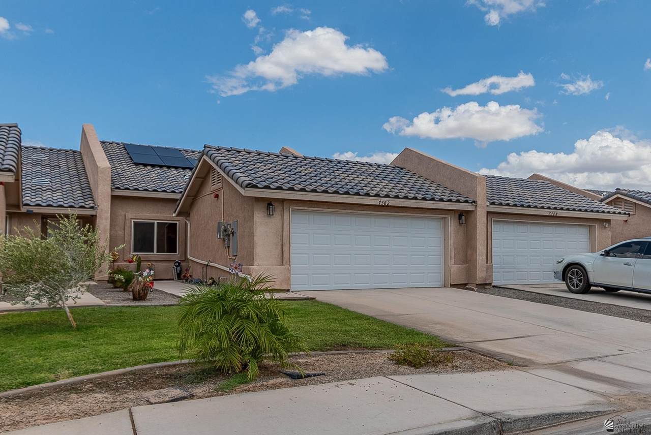 7382 38 ST - Photo 1