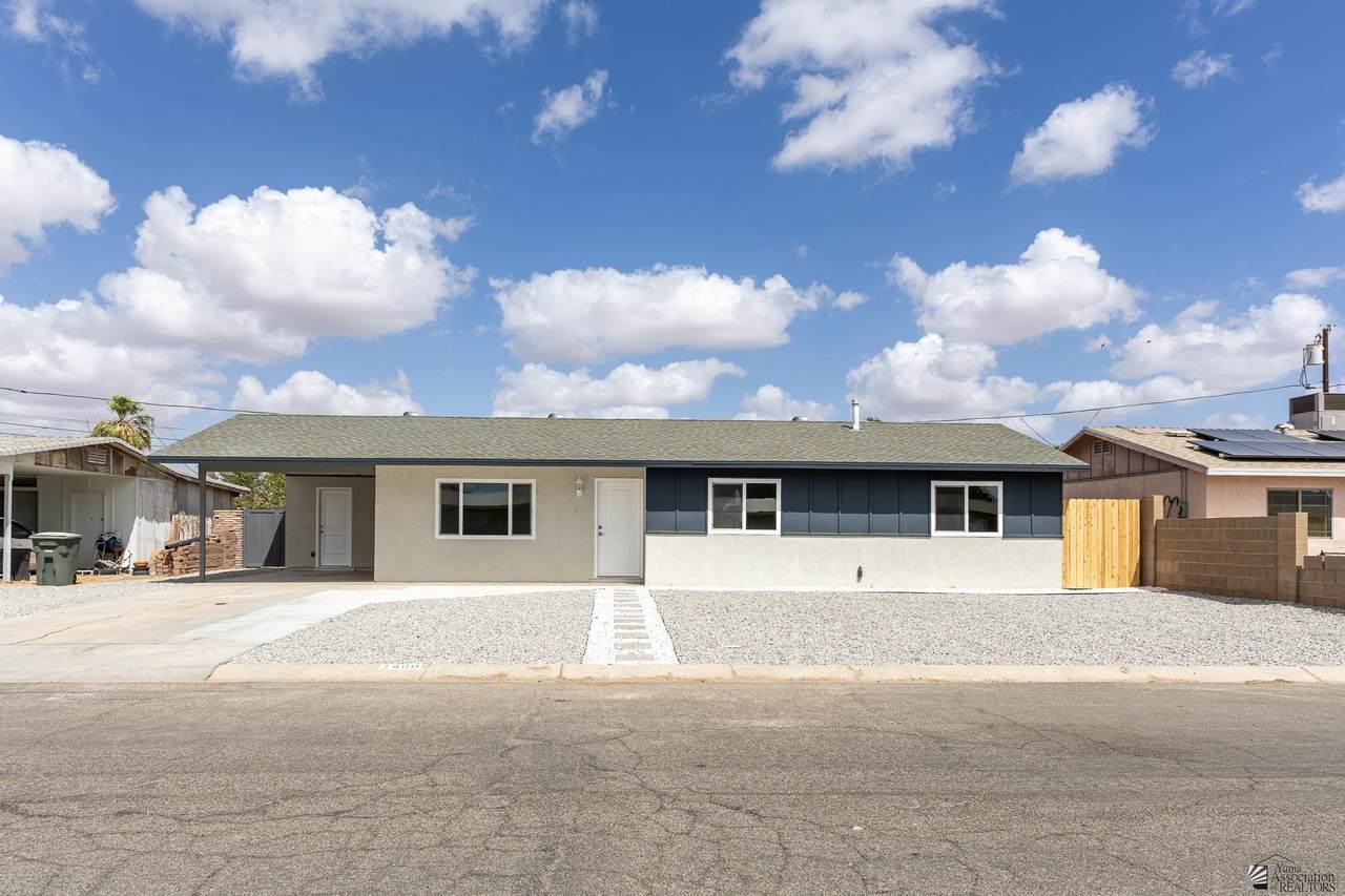 1400 23 ST - Photo 1