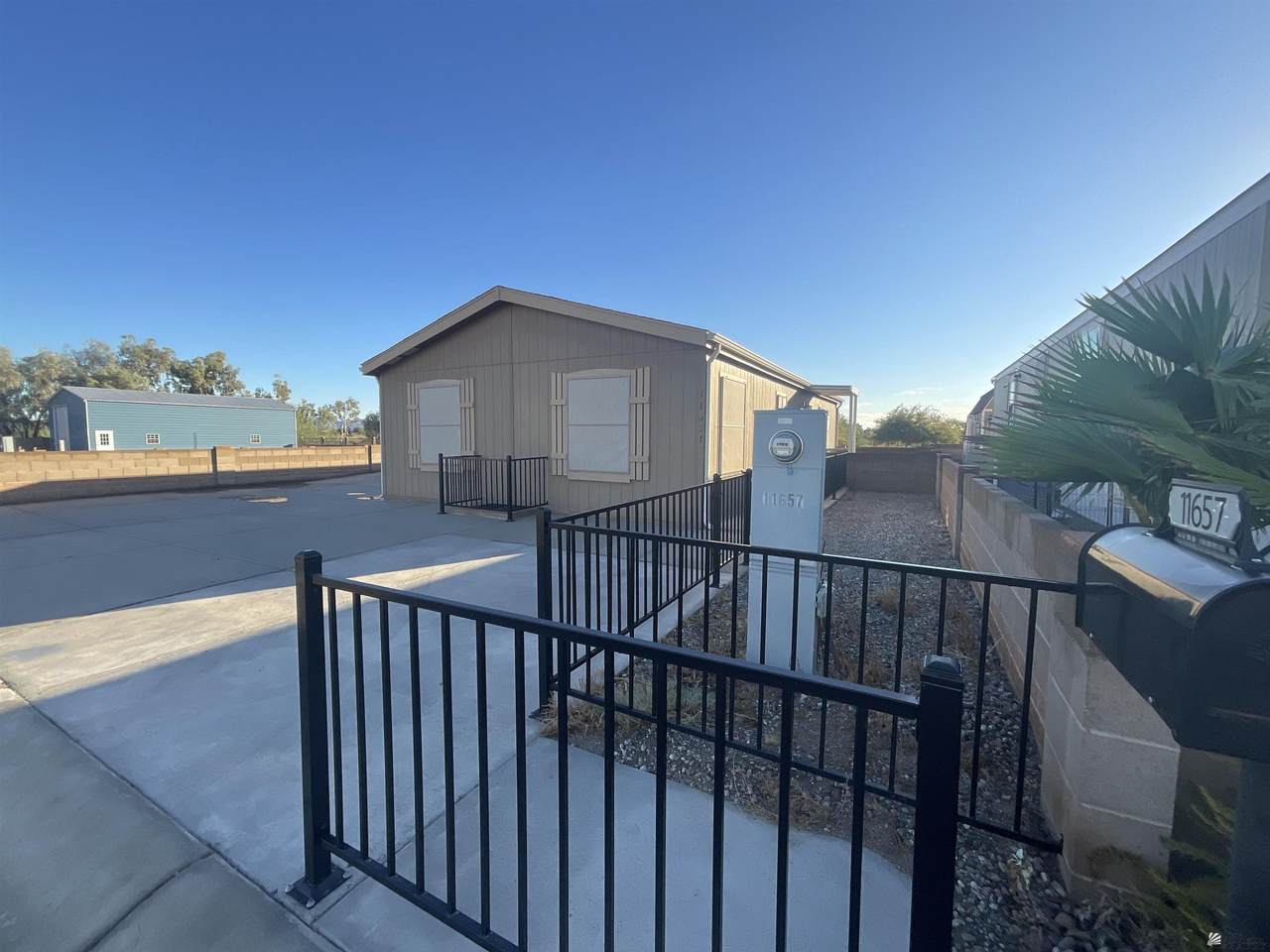 11657 Hopi St - Photo 1