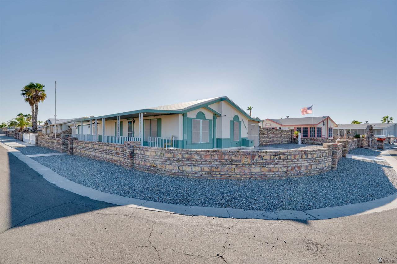 11331 37 LN - Photo 1