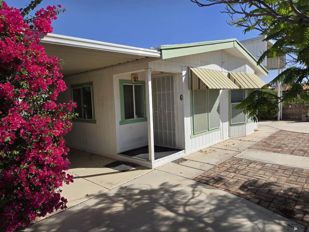 13262 50 ST - Photo 1