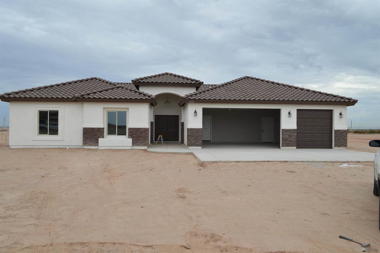 7440 Alicante Ln - Photo 1