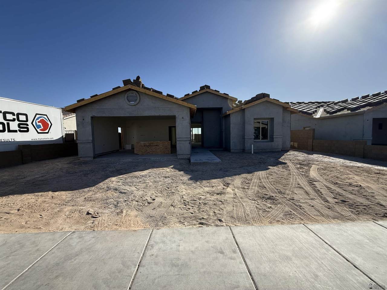 12603 51 PL - Photo 1