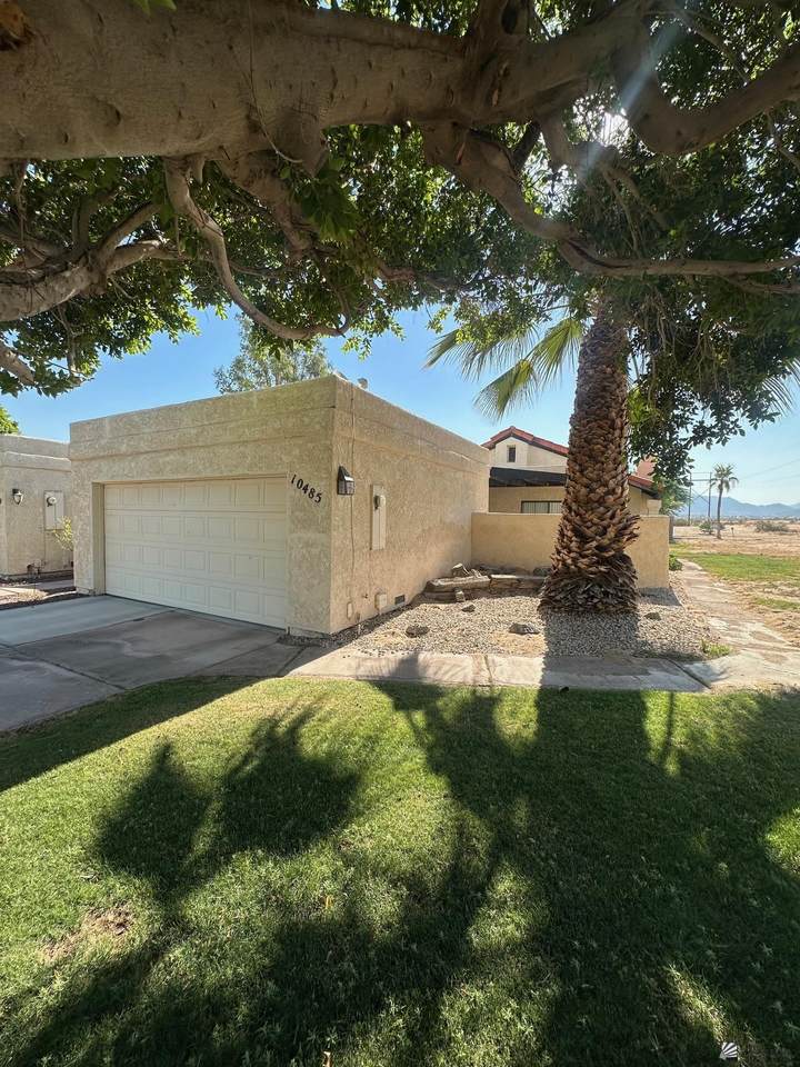 10485 Del Valle - Photo 1