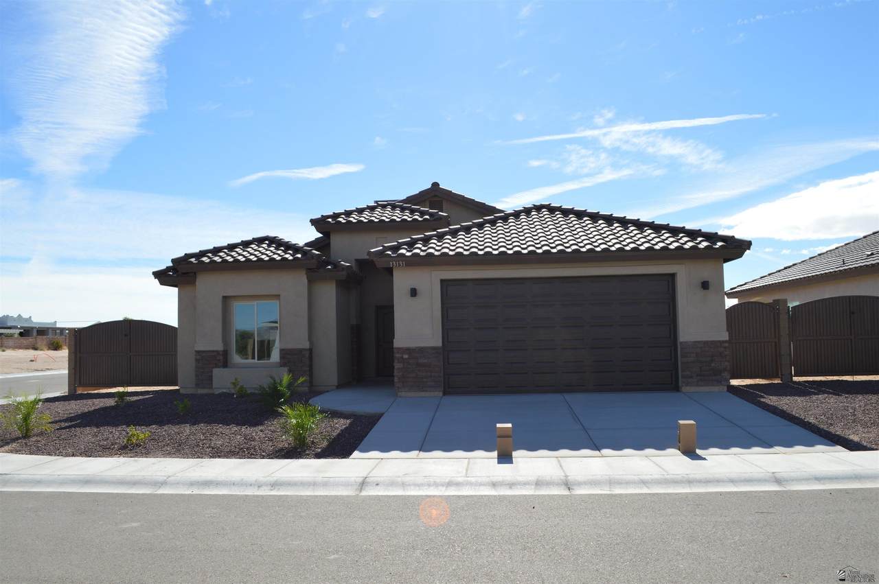 13131 54 DR - Photo 1