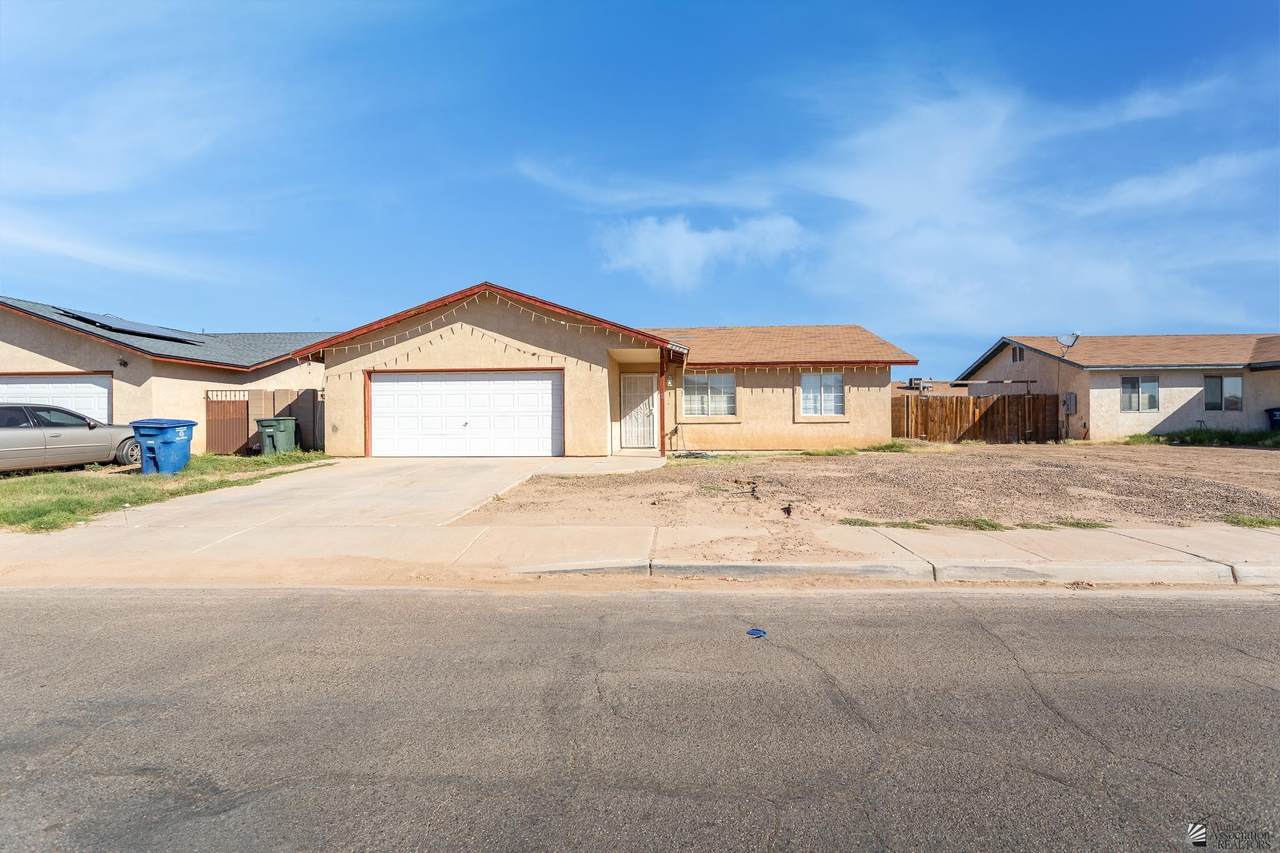 4732 17 LN - Photo 1