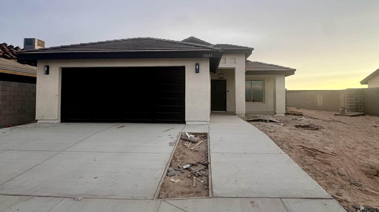 10683 46 LN - Photo 1