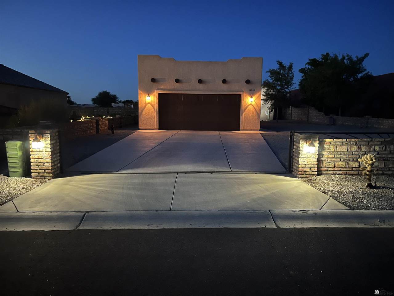 14840 50 ST - Photo 1