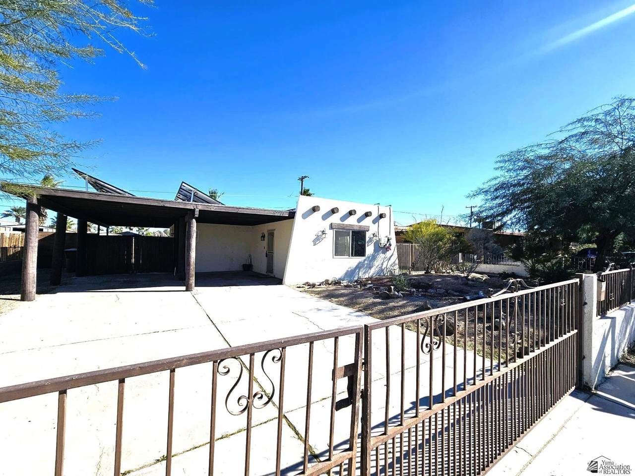 2271 Olivia Ave - Photo 1