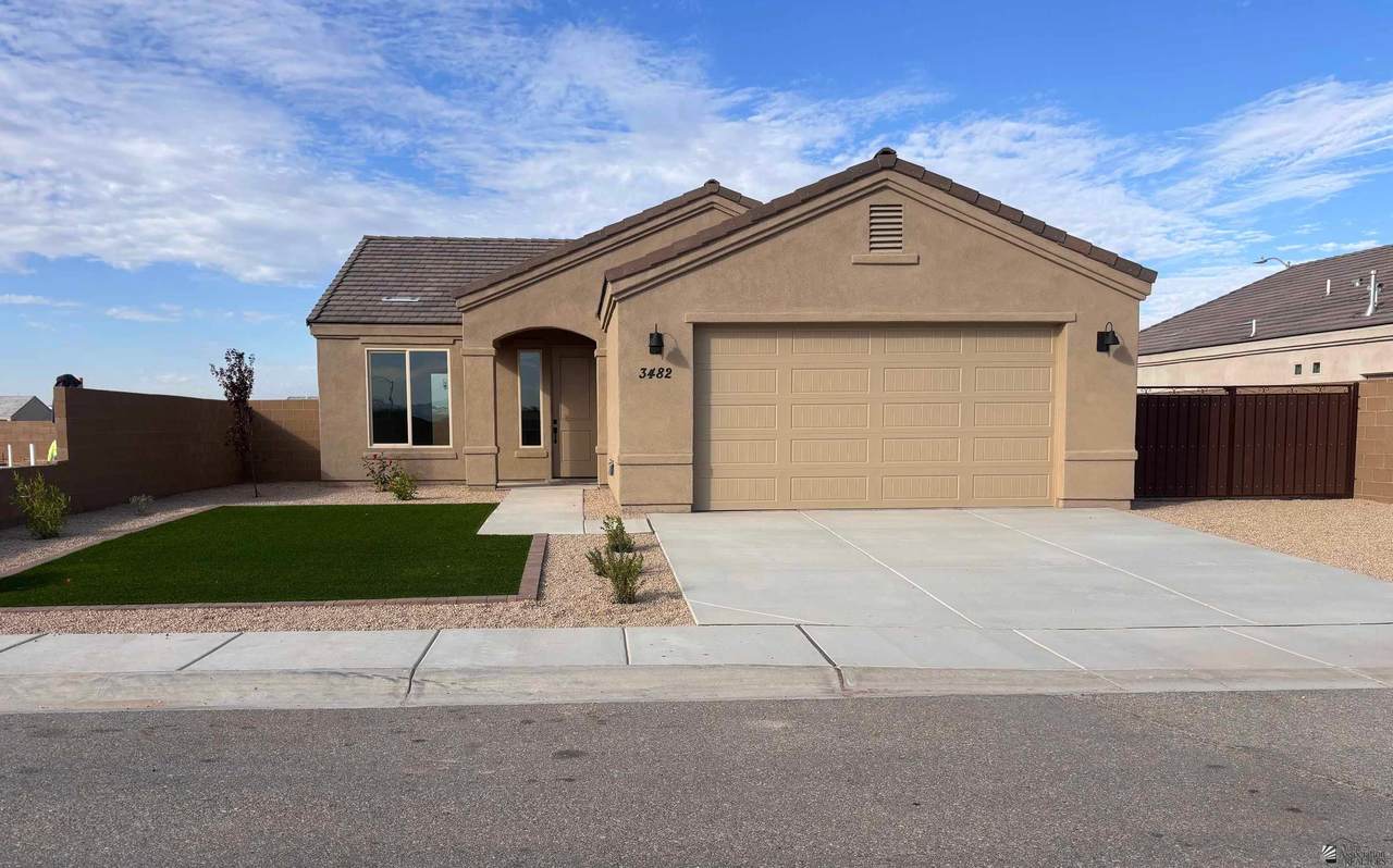 3482 Albatross Dr - Photo 1